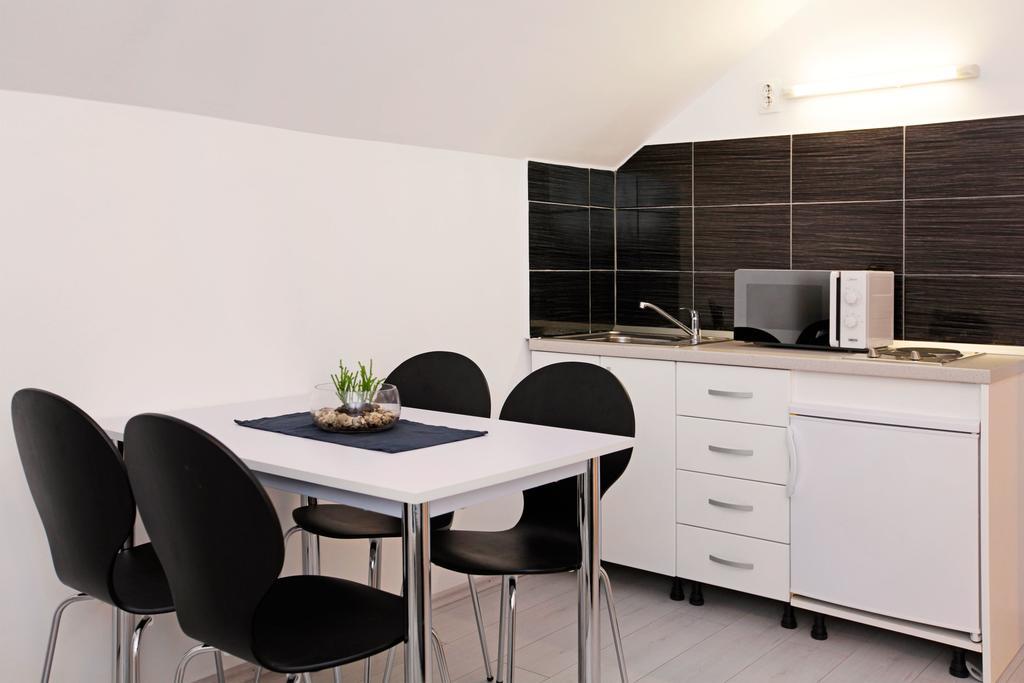 Apartments Park Вела Лука Стая снимка