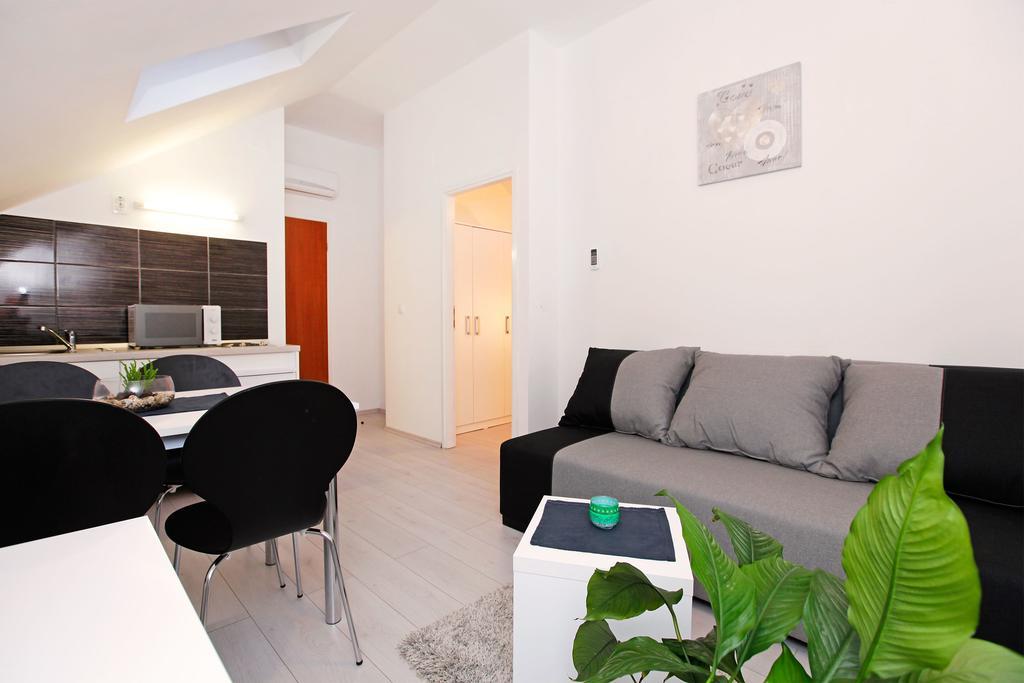 Apartments Park Вела Лука Стая снимка